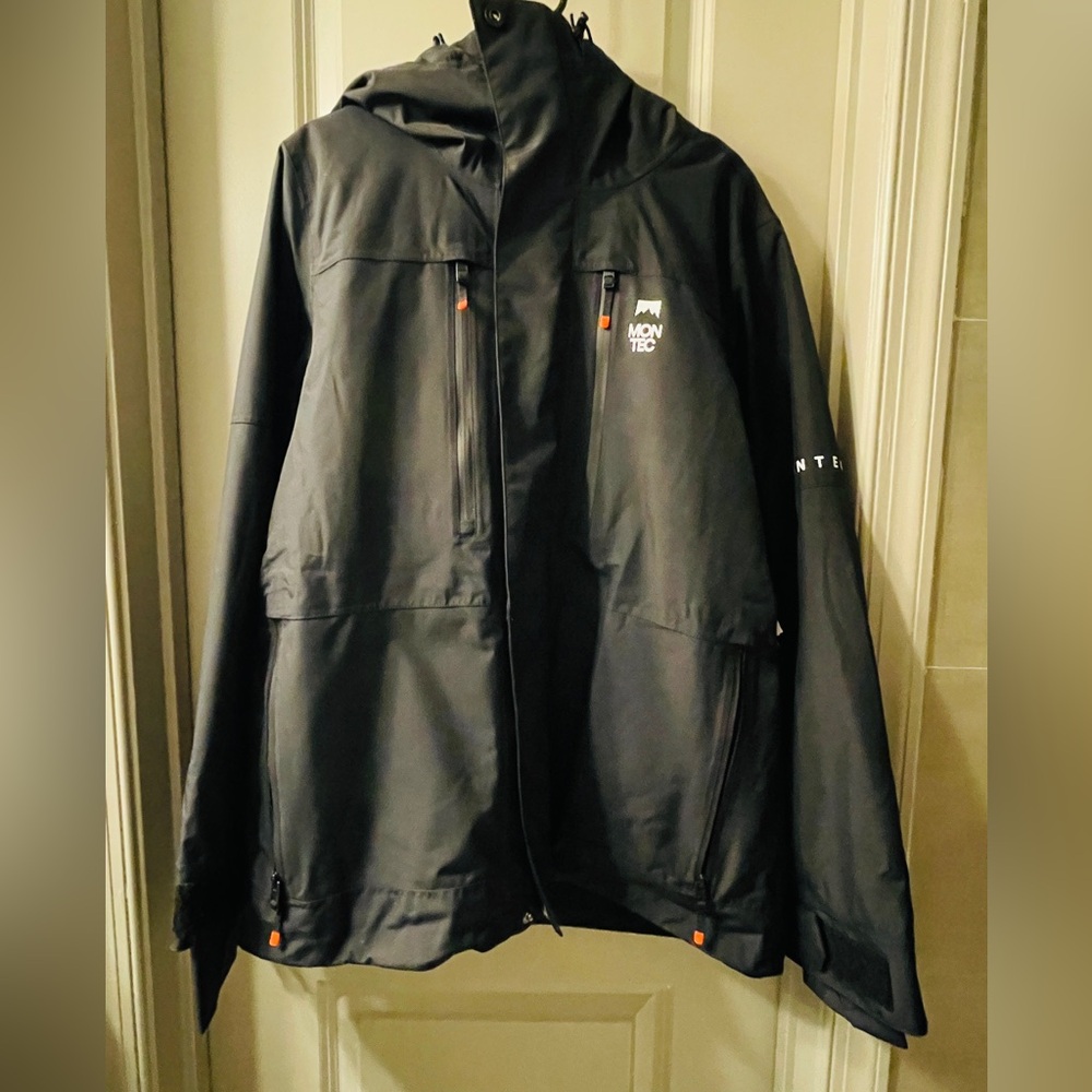 Montec Fawk snowboard ski jacket